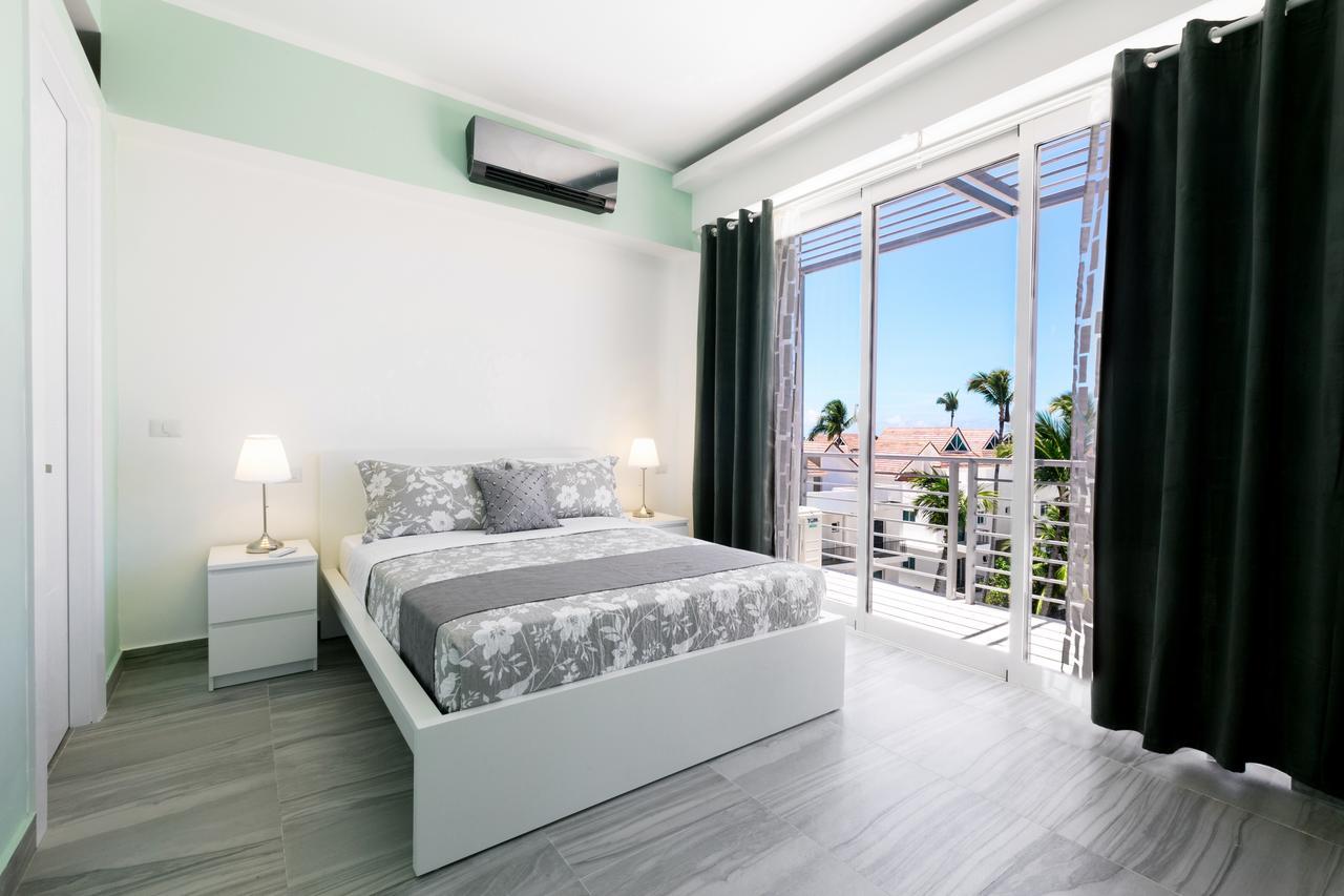 Ducassi Suites Beach Club & Spa Rooftop Pool Punta Cana Rum bild