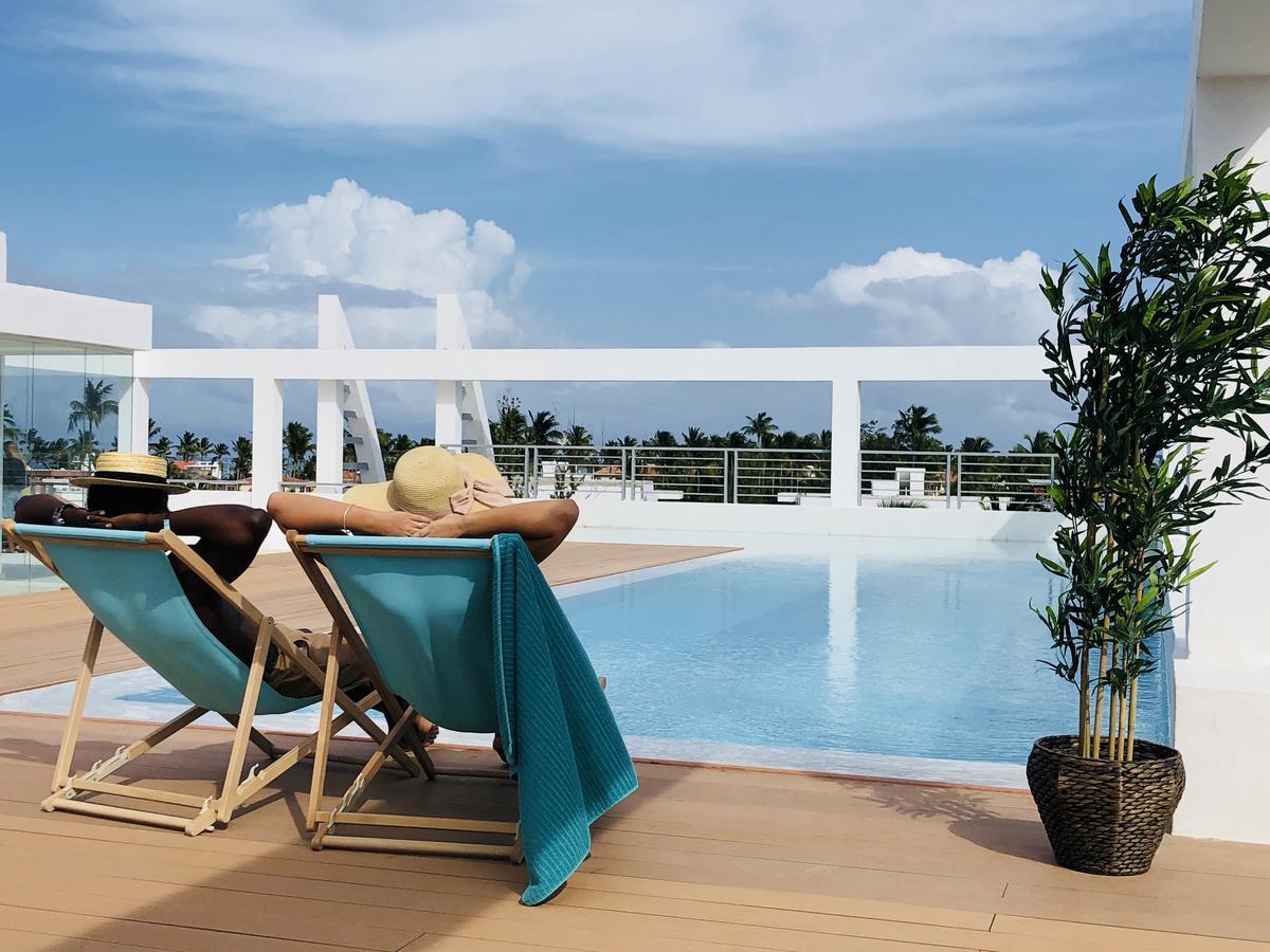 Ducassi Suites Beach Club & Spa Rooftop Pool Punta Cana Rum bild